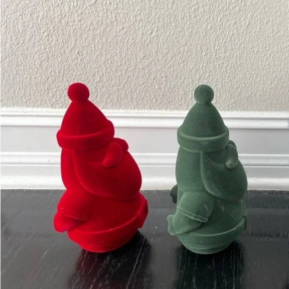 Wondershop Flocked Santas - Picture 3 of 6